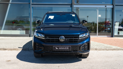 VW Touareg 3.0 TDI R-Line Final Edition (pohľad zozadu)