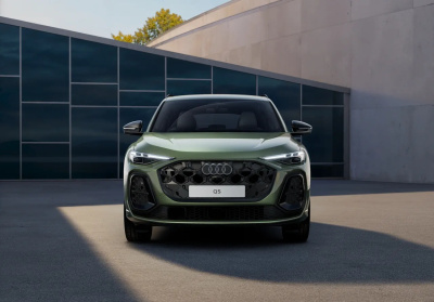 AUDI Q5 Sportback  2.0 TDI Quattro (pohľad zboku)