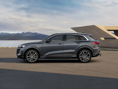 AUDI Q5 2.0 TDI Quattro (pohľad zozadu)
