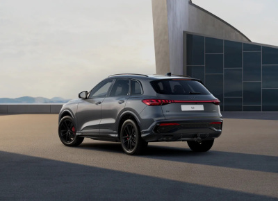 AUDI Q5 Sportback SUV 150.0 kW TDI quattro Standard (pohľad do interiéru)