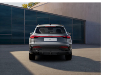 AUDI Q5 Sportback SUV 150.0 kW TDI quattro Standard (pohľad spredu)