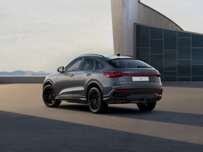 AUDI Q5 Sportback 2.0 TDI Quattro (pohľad spredu)