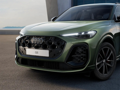 AUDI Q5 2.0 TDI Quattro (pohľad do interiéru)