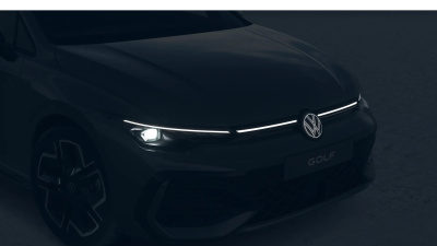 VW Golf 1.5 eTSI R-line Limited (pohľad spredu)