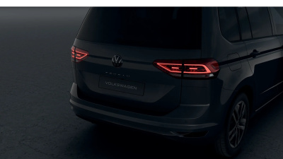 VW Touran 1.5 TSI Limited (pohľad do interiéru)