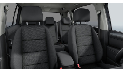 VW Touran 1.5 TSI Limited (pohľad do interiéru)