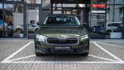 Škoda Octavia Combi 1.5 TSI Extra (pohľad zboku)