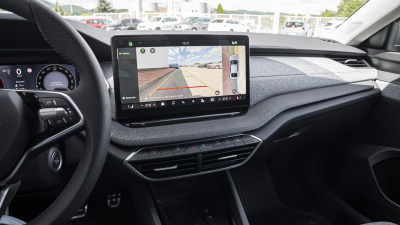 Škoda Octavia combi 2.0 TDI Top Selection (pohľad do interiéru)