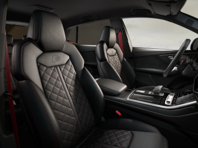 AUDI Q8 3.0 TDI Quattro  (pohľad do interiéru)