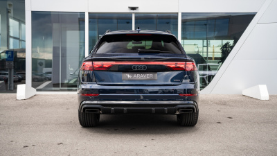 AUDI Q8 3.0 TDI Quattro  (pohľad do interiéru)