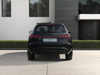 AUDI Q3 1.5 TFSI (pohľad spredu)