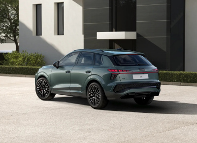 AUDI Q3 2.0 TFSI Quattro (pohľad do interiéru)