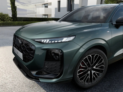 AUDI Q3 2.0 TFSI Quattro (pohľad do interiéru)