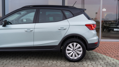SEAT Arona 1.0 TSI Style Family (pohľad do interiéru)