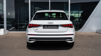 AUDI A3 Sportback 1.5 TFSI (pohľad do interiéru)