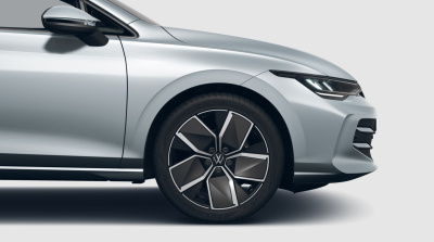 VW Golf Variant 1.5 eTSI Limited (pohľad do interiéru)