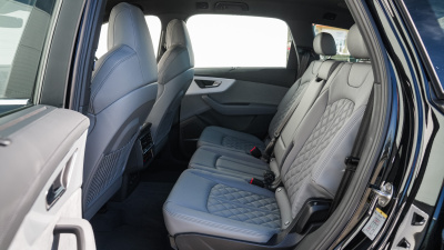 AUDI Q7 3.0 TDI Quattro S line (pohľad do interiéru)