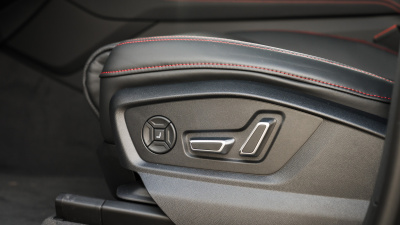 AUDI Q8 3.0 TDI Quattro (pohľad spredu)