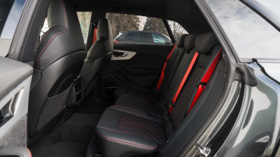 AUDI Q8 3.0 TDI Quattro (pohľad do interiéru)