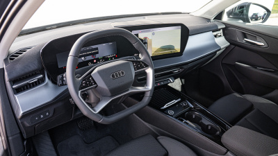 AUDI Q3 2.0 TFSI Quattro (pohľad zboku)