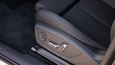 AUDI Q3 2.0 TFSI Quattro (pohľad spredu)