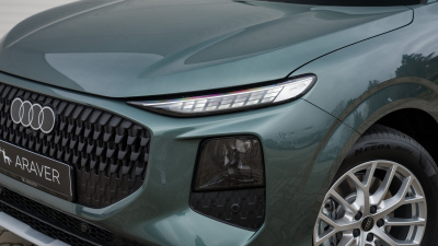 AUDI Q3 2.0 TFSI Quattro (pohľad do interiéru)