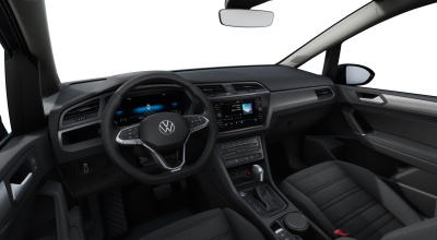 VW Touran 1.5 TSI Limited (pohľad do interiéru)