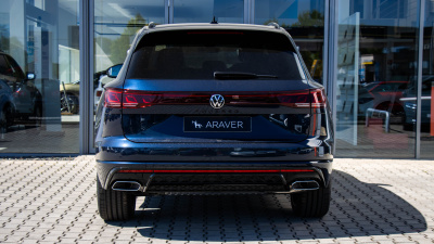 VW Touareg 3.0 TDI R-Line Final Edition (pohľad do interiéru)