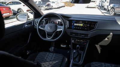 VW Taigo 1.5 TSI R -Line Limited (pohľad do interiéru)