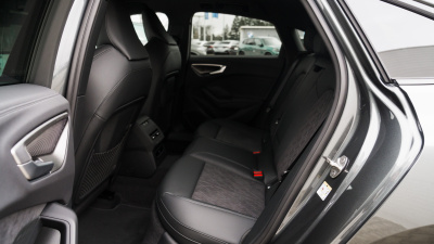 Audi A5 Limuzína 2.0 TDI Quattro (pohľad do interiéru)