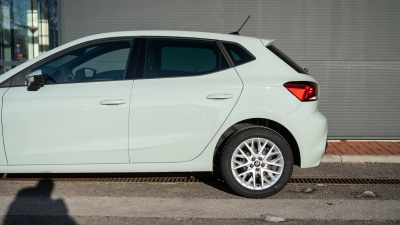 SEAT Ibiza 1.0 TSI Start+ (pohľad do interiéru)