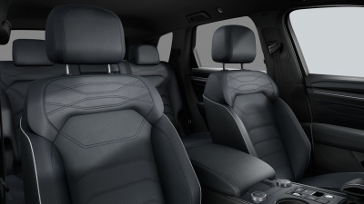 VW Touareg 3.0 TDI Premium Limited (pohľad do interiéru)