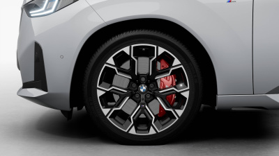 BMW X3 20d xDrive (pohľad spredu)