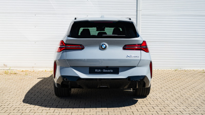 BMW X3 20d xDrive (pohľad do interiéru)