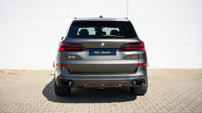 BMW X5 30d xDrive (pohľad do interiéru)