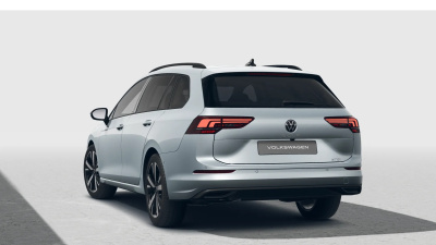 VW Golf Variant 1.5 eTSI Limited (pohľad zozadu)