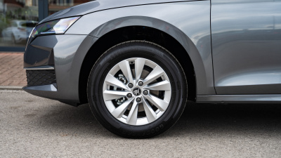 Škoda Octavia 2.0 TDI Extra Plus (pohľad do interiéru)