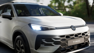 VW T-Roc 1.5 eTSI Trend (pohľad spredu)