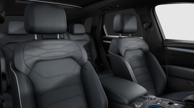 VW Touareg 3.0 TDI R-Line Final Edition (pohľad do interiéru)