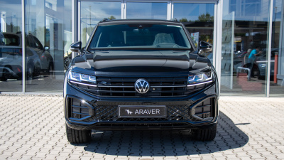 VW Touareg 3.0 TDI R-Line Final Edition (pohľad do interiéru)