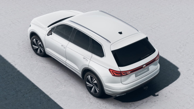 VW Touareg 3.0 TDI Premium Limited (pohľad do interiéru)