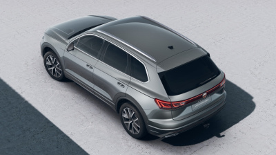VW Touareg 3.0 TDI Premium Limited (pohľad do interiéru)