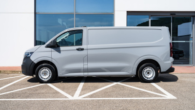 VW Transporter LR 2.0 TDI (pohľad spredu)