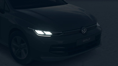 VW Golf Variant 1.5 TSI (pohľad spredu)