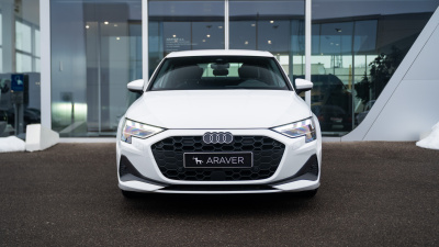 AUDI A3 Limousine 1.5 benzín Basis (pohľad zozadu)