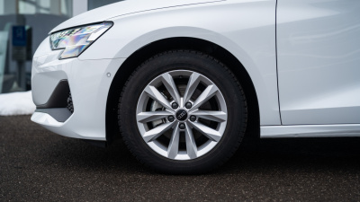 AUDI A3 Limousine 1.5 benzín Basis (pohľad do interiéru)