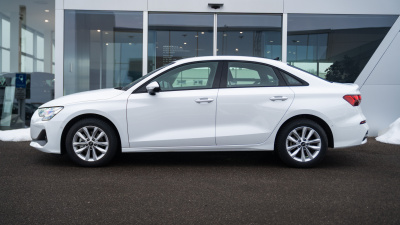 AUDI A3 Limousine 1.5 benzín Basis (pohľad zboku)