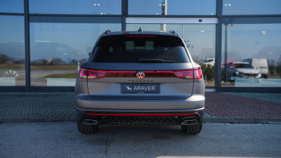 VW Touareg 3.0 TDI R-Line Final Edition (pohľad do interiéru)