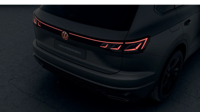 VW Touareg 3.0 TDI R-Line Final Edition (pohľad do interiéru)