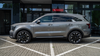 Kia Sorento 2.2 CRDi 4x4 Platinum (pohľad zboku)